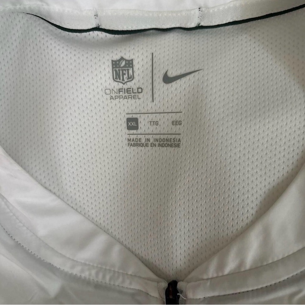 Green Bay Packers Nike White Windbreaker Jacket - Picture 6 of 7
